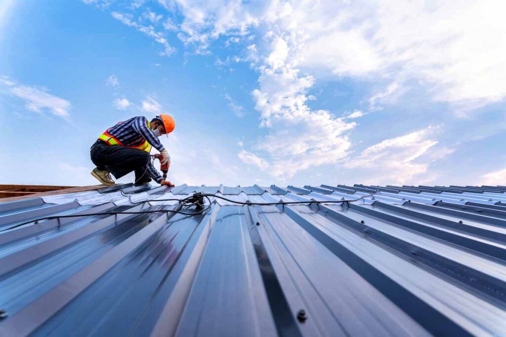 commercial roofing contractors providing quality roofing solutions