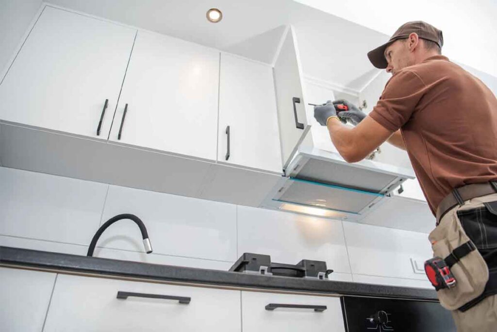 kitchen safety tips with appliances and safe cooking practices
